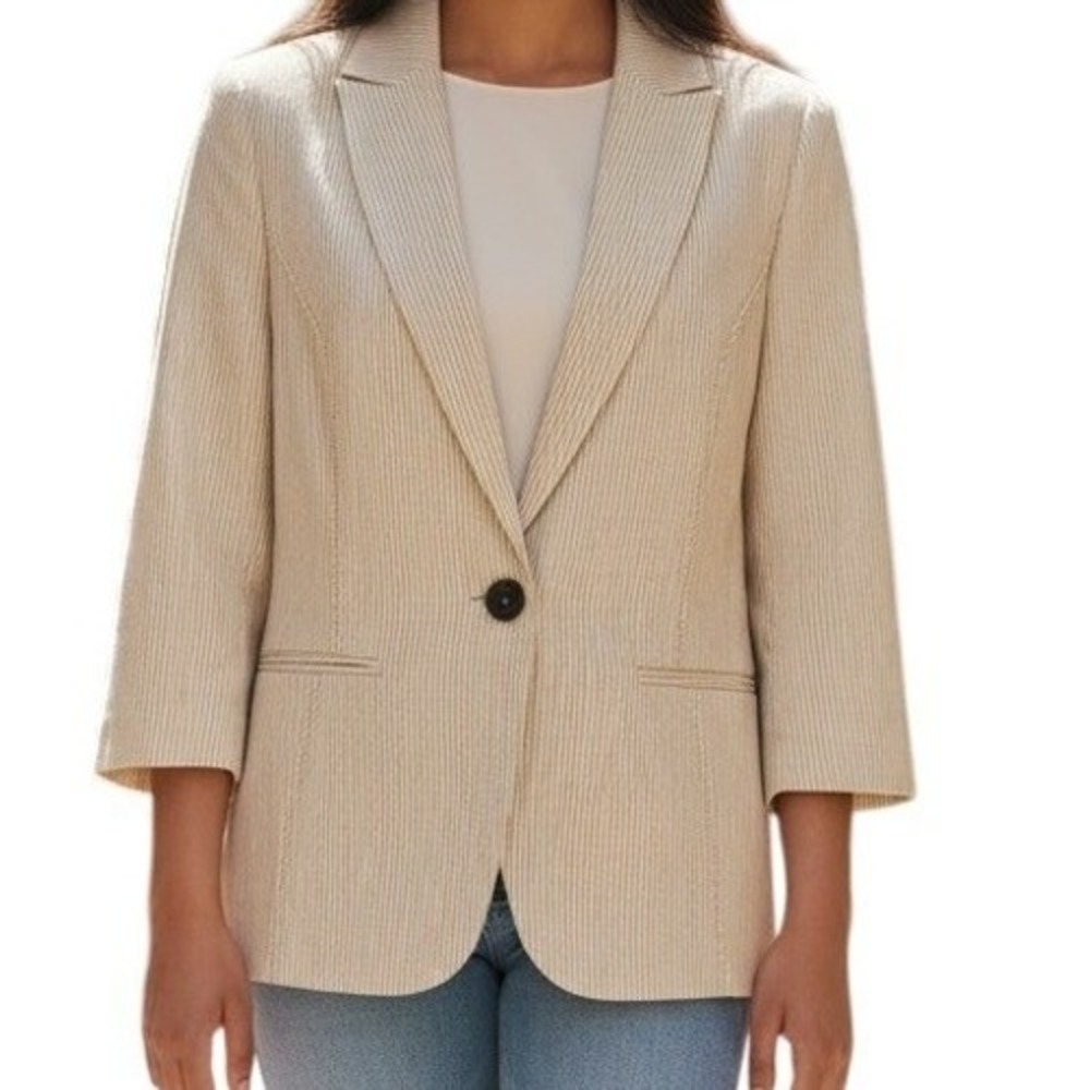 WHITE HOUSE BLACK MARKET Light Tan & White Striped 3/4" Sleeve Blazer NWOT Sz. 8